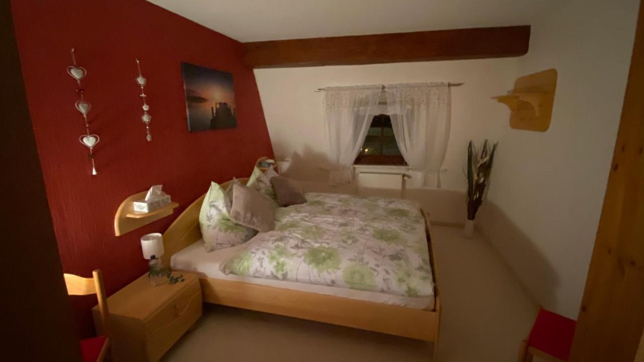Apartment Froeschlein - No Craftsmen Fitters Ilmenau